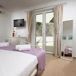 Casa Di Nika - Charming Stone *