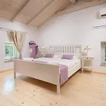 Willa Casa Di Nika - Charming Stone