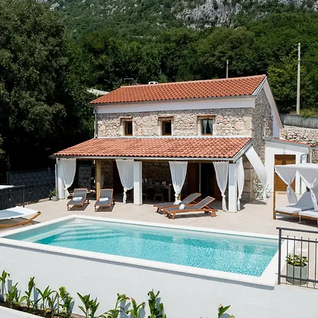 Willa Casa Di Nika - Charming Stone