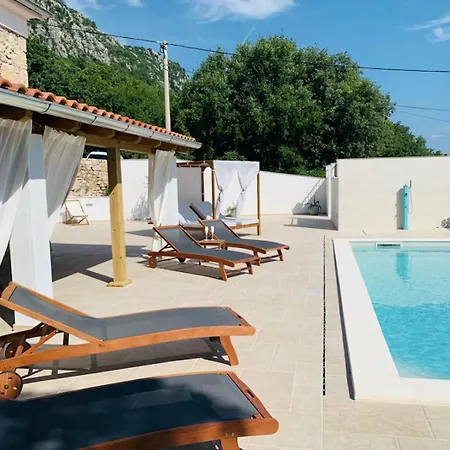 Casa Di Nika - Charming Stone Villa