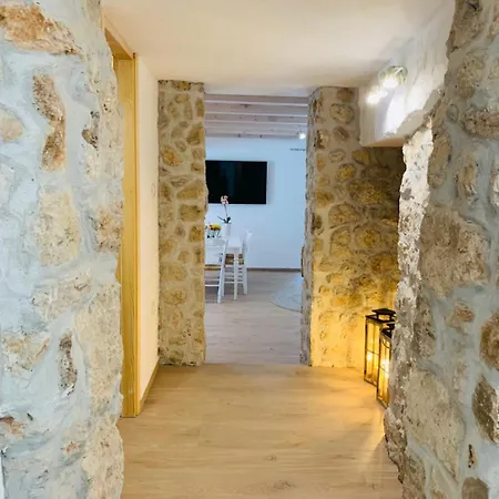 Casa Di Nika - Charming Stone Villa Bribir (Primorje-Gorski Kotar)