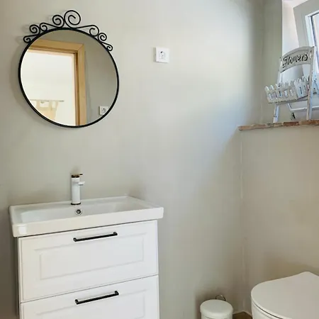 Casa Di Nika - Charming Stone Bribir (Primorje-Gorski Kotar)