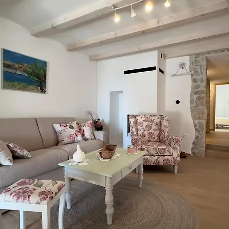 Villa Casa Di Nika - Charming Stone Bribir (Primorje-Gorski Kotar)