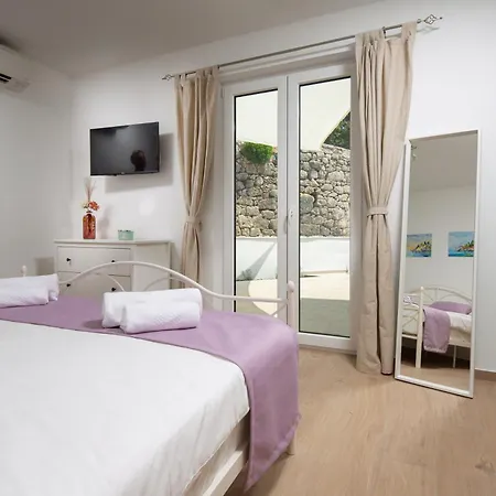 Casa Di Nika - Charming Stone *