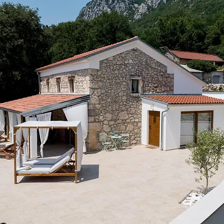 Casa Di Nika - Charming Stone Villa *