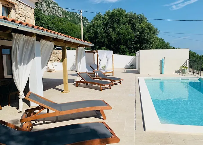 Casa Di Nika - Charming Stone Villa