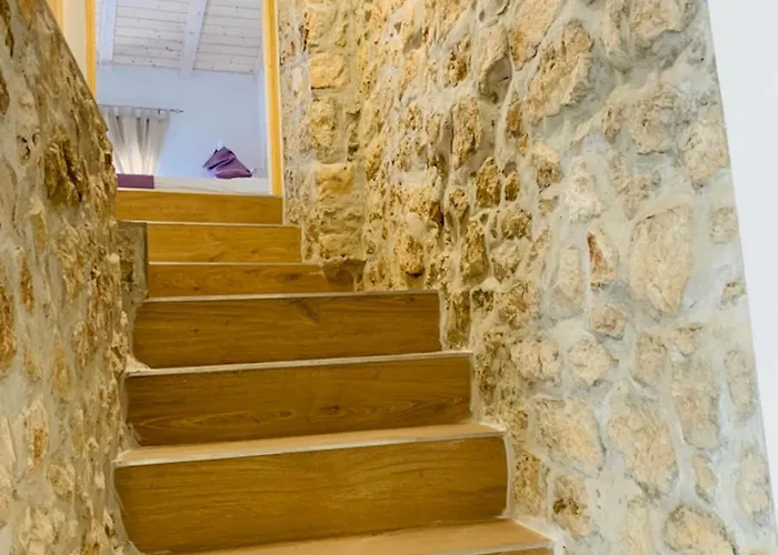 Casa Di Nika - Charming Stone Villa